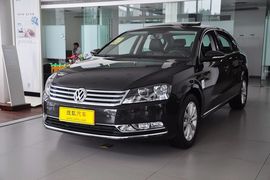 2012款大众迈腾1.4TSI