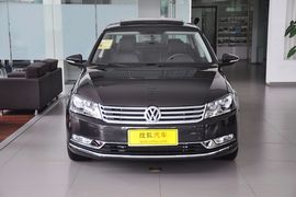 2012款大众迈腾1.4TSI