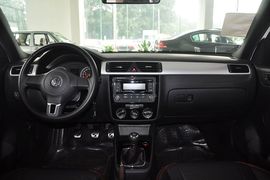 2012款大众宝来1.4T手动Sportline到店实拍