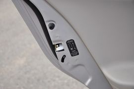 2012款长安悦翔V3