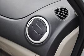 2012款长安悦翔V3