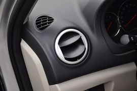 2012款长安悦翔V3