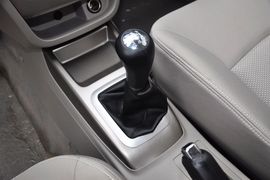2012款长安悦翔V3