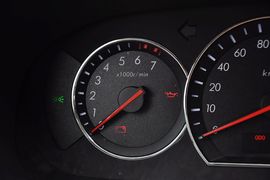 2012款长安悦翔V3