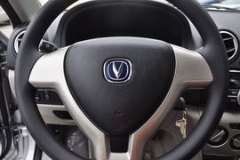 2012款长安悦翔V3