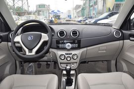 2012款长安悦翔V3