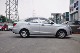 2012款长安悦翔V3
