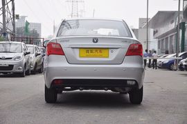 2012款长安悦翔V3