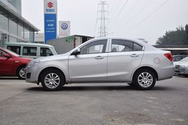 2012款长安悦翔V3