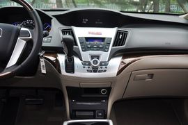 2013款本田奥德赛2.4L舒适版到店实拍