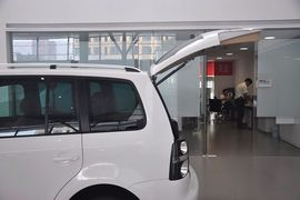 2011款大众途安1.4TSI
