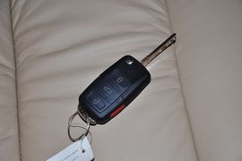 2011款大众途安1.4TSI