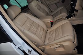 2011款大众途安1.4TSI