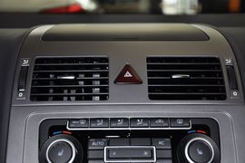 2011款大众途安1.4TSI