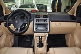2011款大众途安1.4TSI
