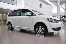 2011款大众途安1.4TSI