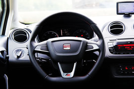 西班牙试驾全新西雅特Ibiza