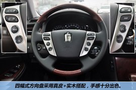 2012款一汽丰田皇冠3.0L顶配型到店实拍