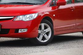 2012款东风本田思铭1.8L自动试驾实拍