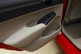 2012款东风本田思铭1.8L自动试驾实拍