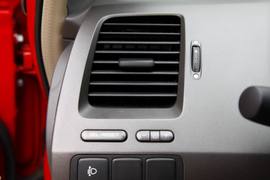 2012款东风本田思铭1.8L自动试驾实拍