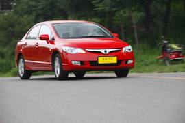 2012款东风本田思铭1.8L自动试驾实拍