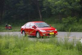 2012款东风本田思铭1.8L自动试驾实拍