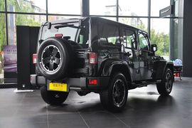 2012款Jeep牧马人3.6L梦十珍藏版
