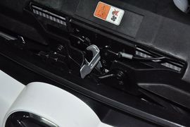 2012款一汽马自达6