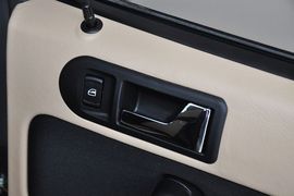 2012款大众捷达1.6L手动典藏版