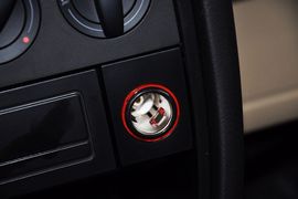 2012款大众捷达1.6L手动典藏版