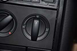 2012款大众捷达1.6L手动典藏版