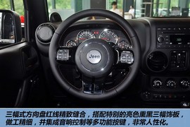 2012款Jeep牧马人3.6L梦十珍藏版到店实拍