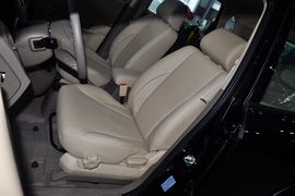 2009款现代途胜2.0GL两驱手动时尚型