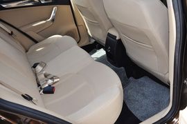 2012款中华V5