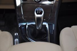 2012款中华V5