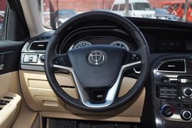 2012款中华V5
