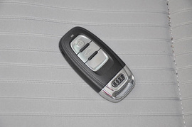 2013款一汽奥迪A4L