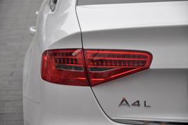 2013款一汽奥迪A4L