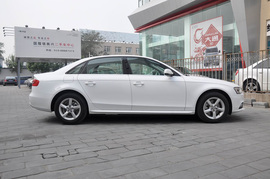 2013款一汽奥迪A4L