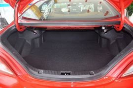 2012款现代劳恩斯酷派2.0T自动豪华版