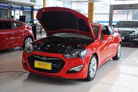 2012款现代劳恩斯酷派2.0T自动豪华版