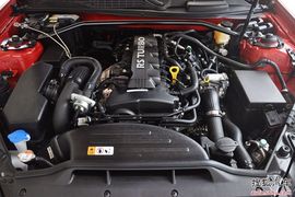 2012款现代劳恩斯酷派2.0T自动豪华版