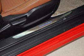 2012款现代劳恩斯酷派2.0T自动豪华版