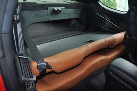 2012款现代劳恩斯酷派2.0T自动豪华版