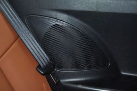 2012款现代劳恩斯酷派2.0T自动豪华版