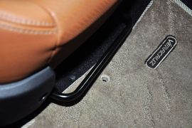 2012款现代劳恩斯酷派2.0T自动豪华版