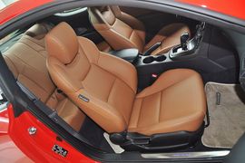 2012款现代劳恩斯酷派2.0T自动豪华版