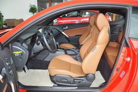 2012款现代劳恩斯酷派2.0T自动豪华版