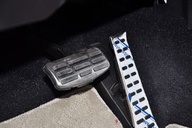 2012款现代劳恩斯酷派2.0T自动豪华版